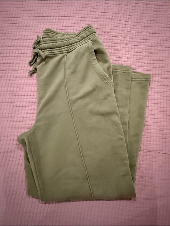 Daily Practice Pants - Daily Practice Cropped Olive Ankle Sweatpants - Women